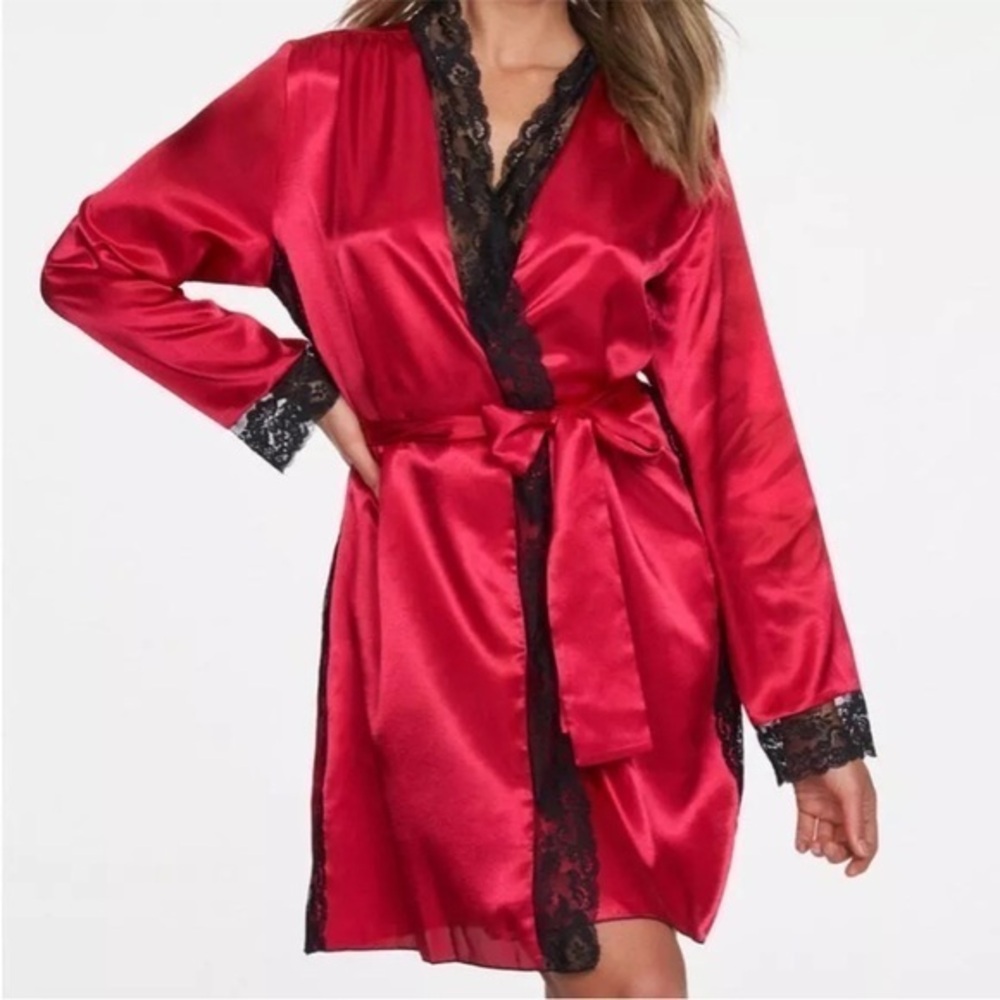 Frederick's Of Hollywood Aspen Mae Satin & Lace Red Robe Plus Small NWT